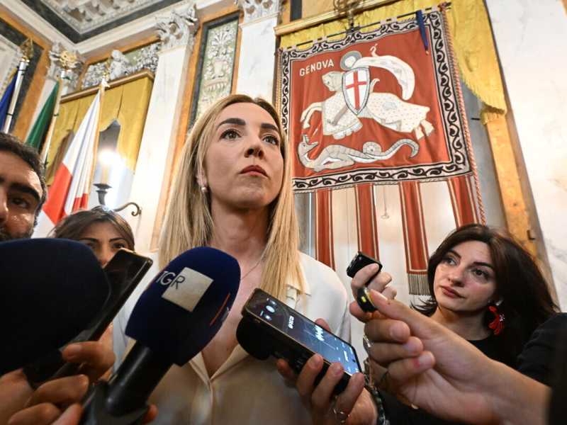 <span style="color: rgb(76, 76, 76); font-size: 11px; background-color: rgb(231, 231, 231);">La sindaca di Genova Silvia Salis (foto ANSA)</span>