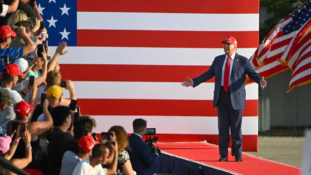 Immagine di Il rischio delle stablecoin nella legge fiscale di Trump. Parla Brunello Rosa