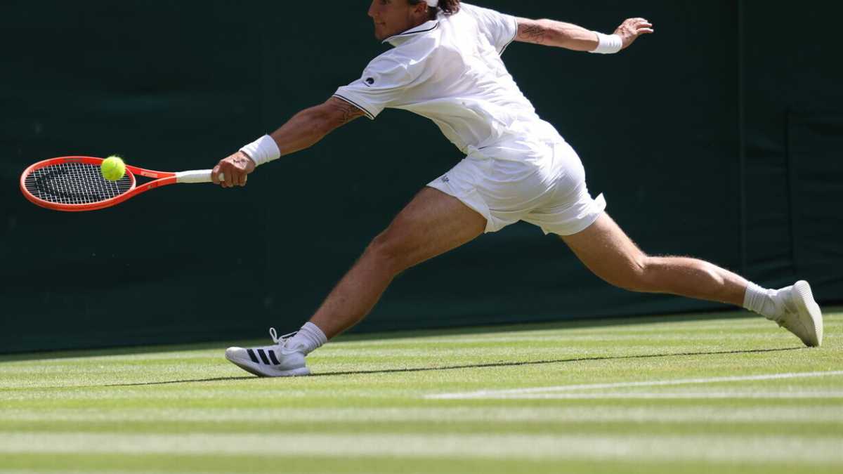 Immagine di Il tennis creativo (ed efficace) di Mattia Bellucci