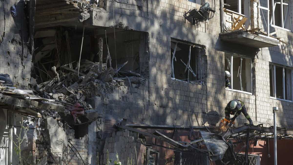 Immagine di Putin bombarda Kyiv dopo la chiamata con Trump. Nessuna certezza per Zelensky