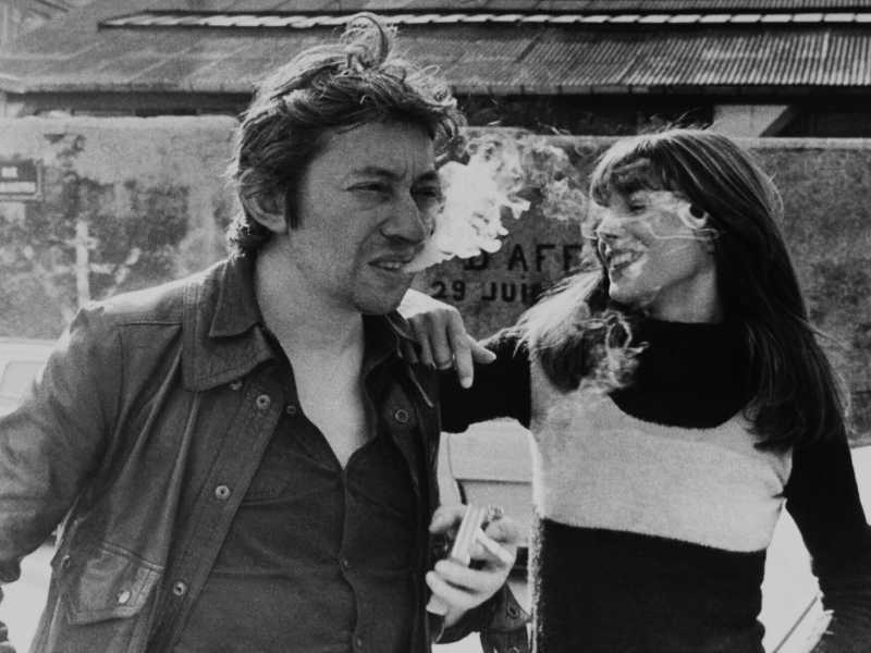 Jane Birkin e Serge Gainsbourg a Parigi nel &rsquo;76 (foto Getty)&nbsp;<br />