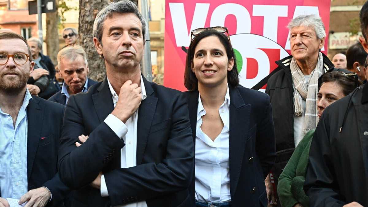 Immagine di Schlein tra Landini e Orsini. Ma alla conferenza del Pd sulle politiche industriali Fumarola (Cisl) non ci va