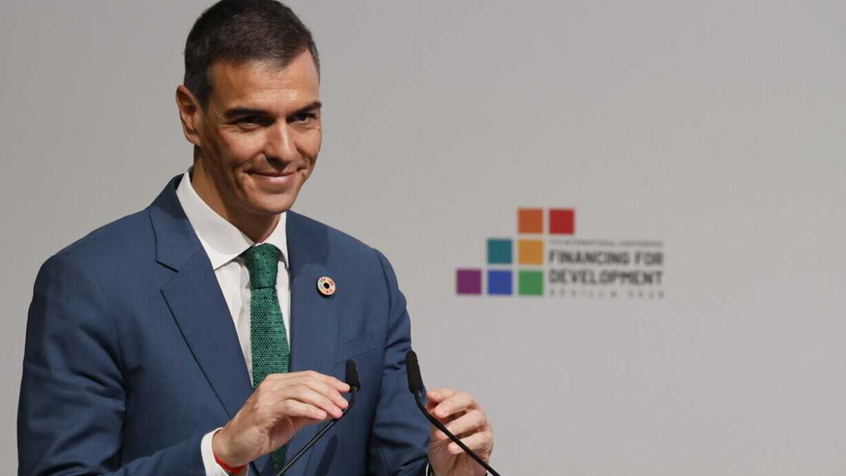 Immagine di Così i popolari spagnoli vorrebbero approfittare degli scandali del premier Sánchez
