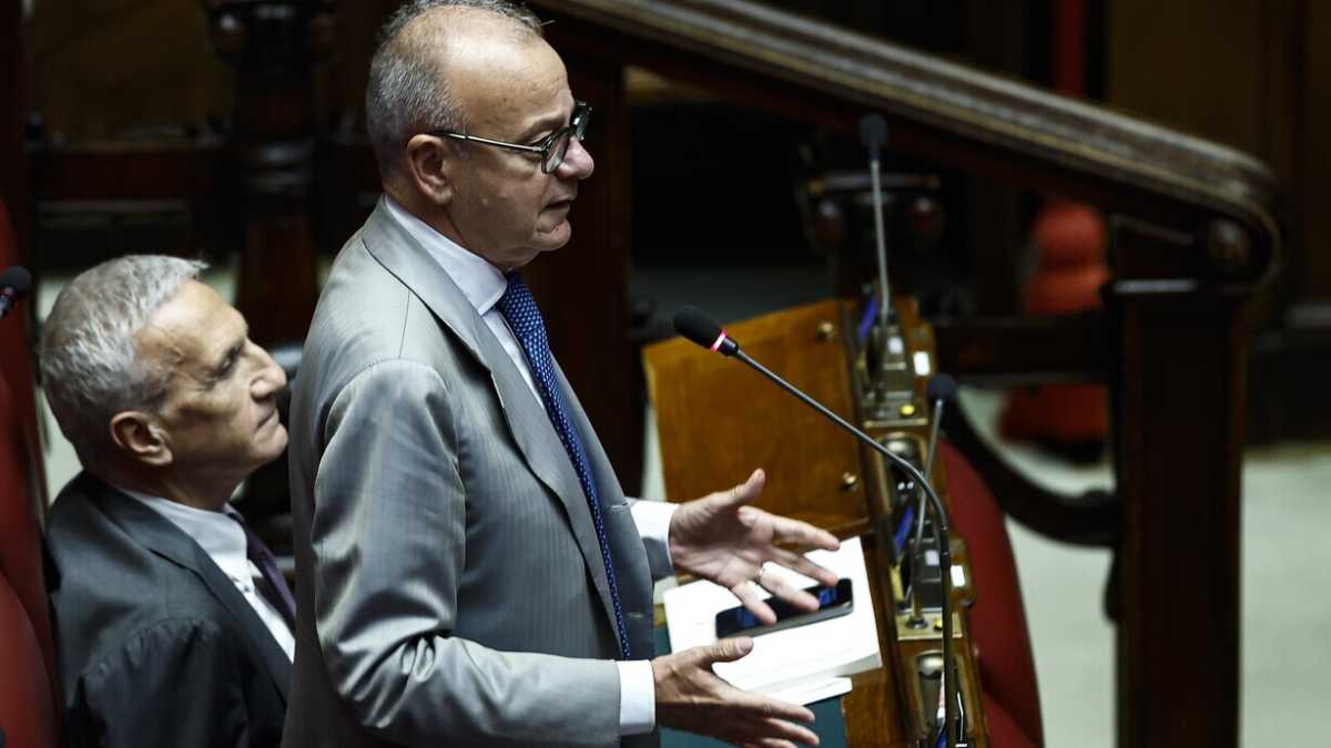 Immagine di Rotondi (FdI): “Il voto in difesa di Ursula è un altro passo di Meloni verso i Popolari”