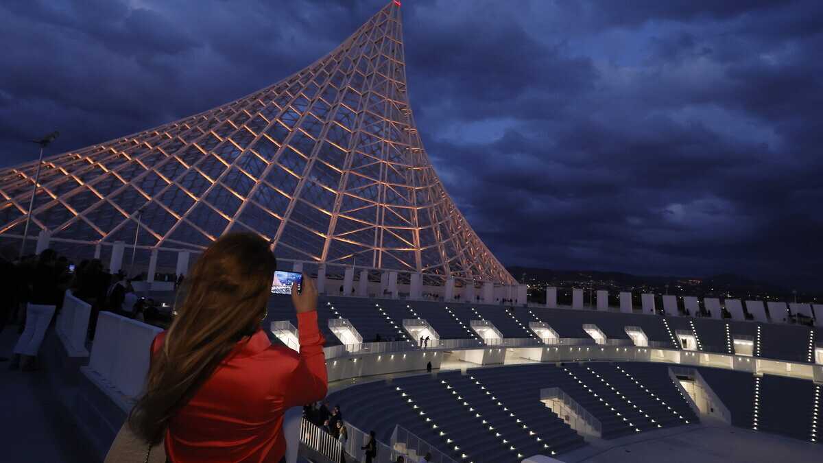Immagine di Riapre la Vela eterna di Calatrava