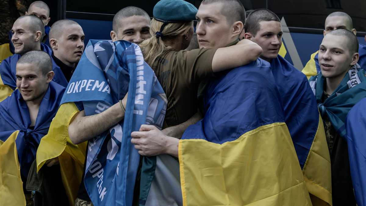 Immagine di Il ritorno con i segni della tortura. Come muore un prigioniero di guerra ucraino