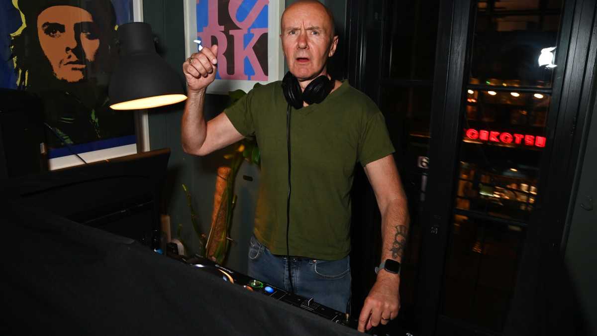 Immagine di Irvine Welsh torna sui personaggi di “Trainspotting”: “Sono loro a parlarmi”