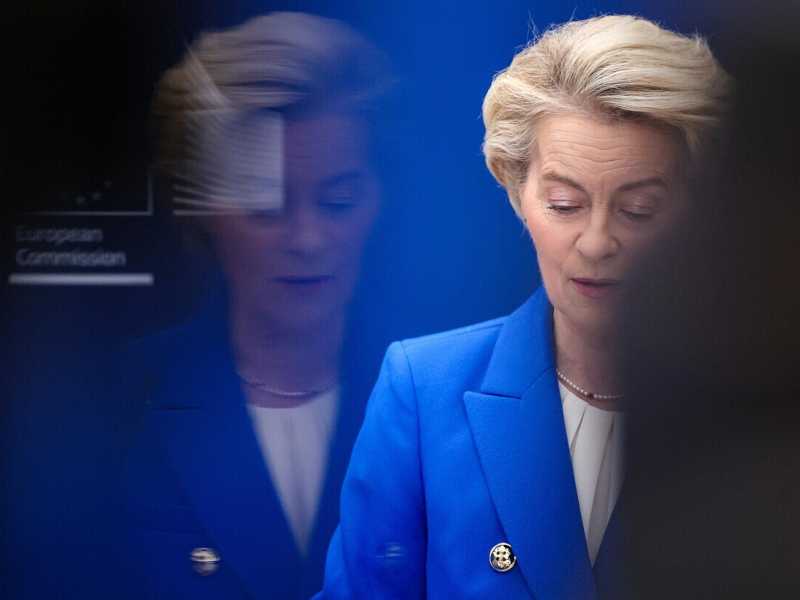 Von der Leyen estende la sospensione delle contromisure ai dazi di Trump