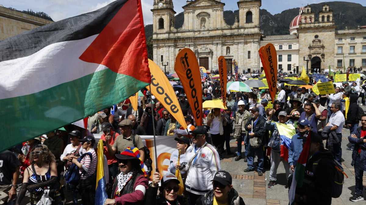 Immagine di Dai dittatori a Francesca Albanese: chi c'è in Colombia alla festa terzomondista contro Israele