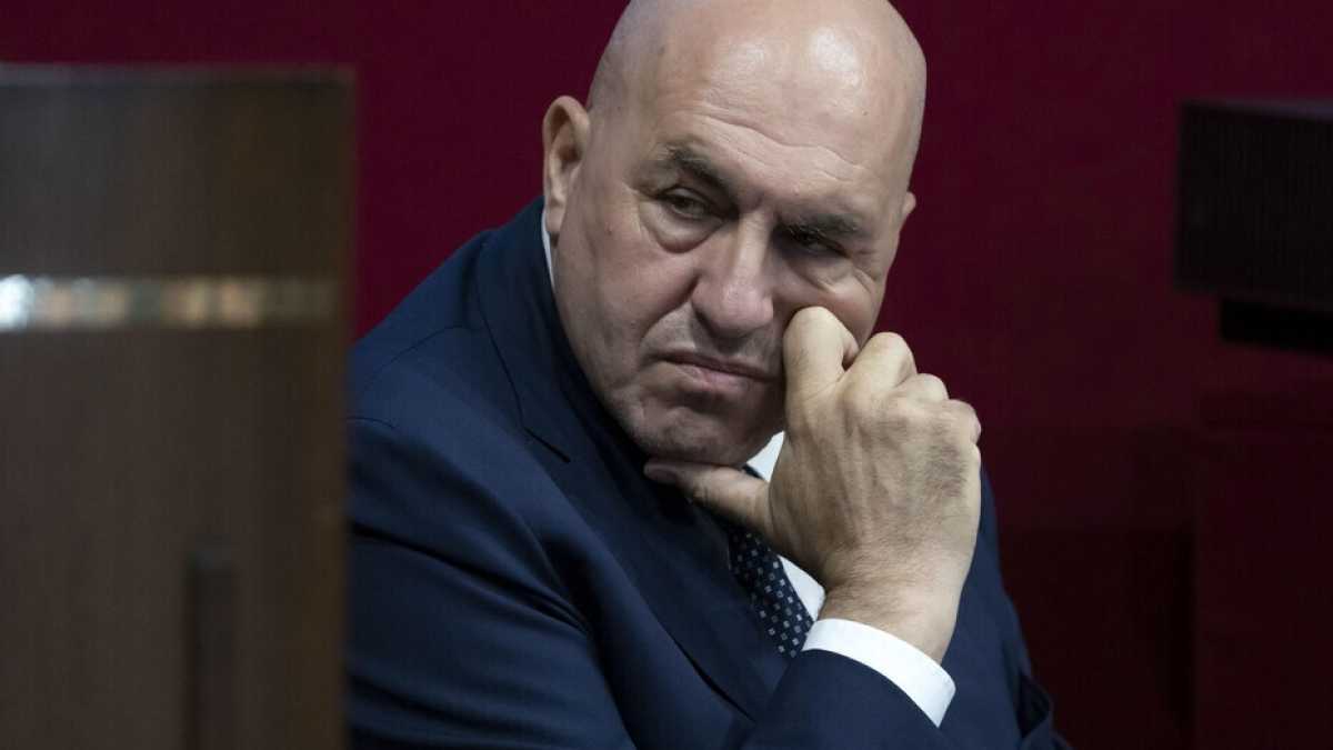Immagine di Crosetto: “Ha ragione Macron: i valori si difendono con la forza. La Lega? Sul riarmo segua il governo”