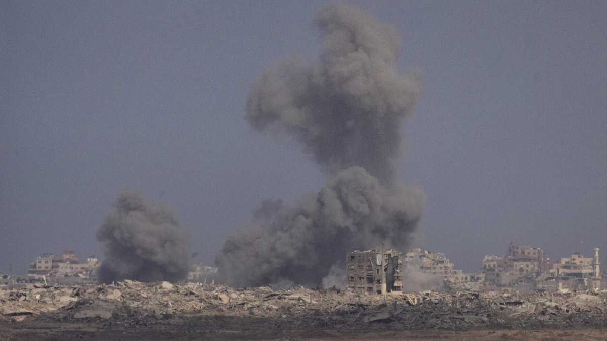 Immagine di Un raid israeliano colpisce l’unica chiesa cattolica di Gaza. Morti e feriti. La reazione vaticana