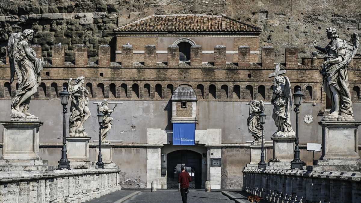 Immagine di Festa mobile a Castel sant’Angelo: dopo i D&G arriva l’Operacamion con “Tosca”