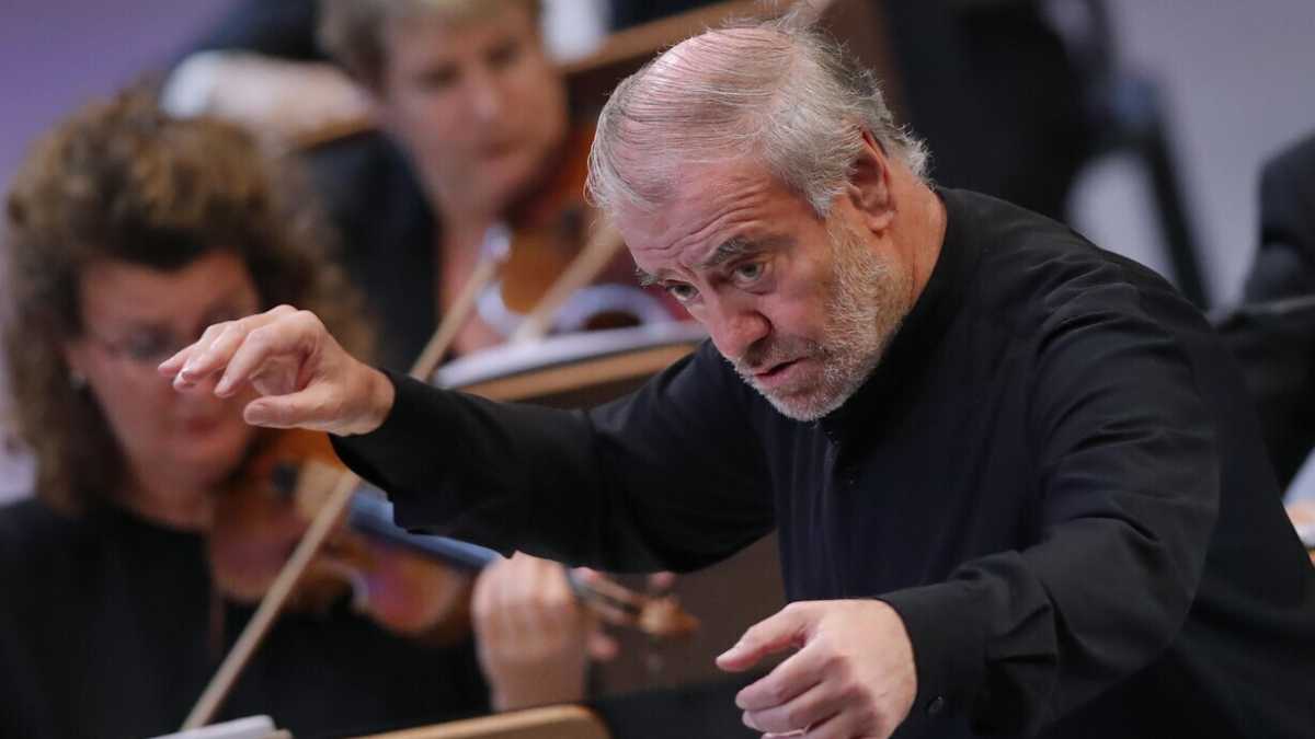 Immagine di Gergiev a Caserta e la “separazione delle carriere” per gli artisti