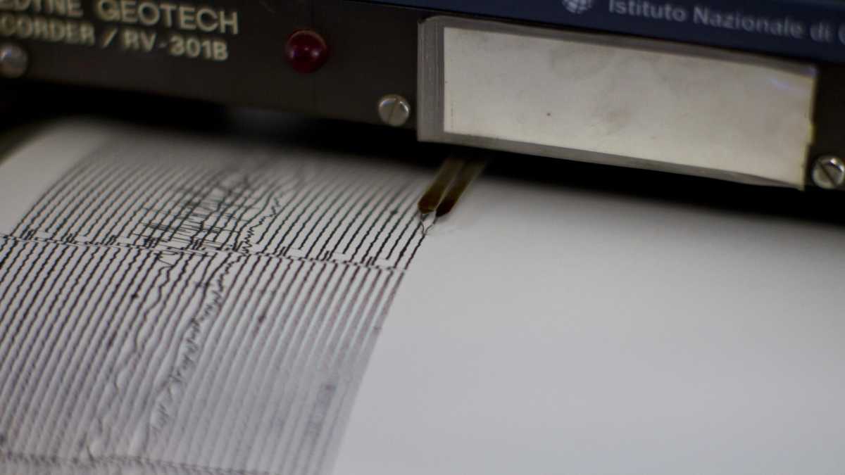Immagine di Scossa di terremoto di magnitudo 4.0 ai Campi Flegrei. Avvertita anche a Napoli