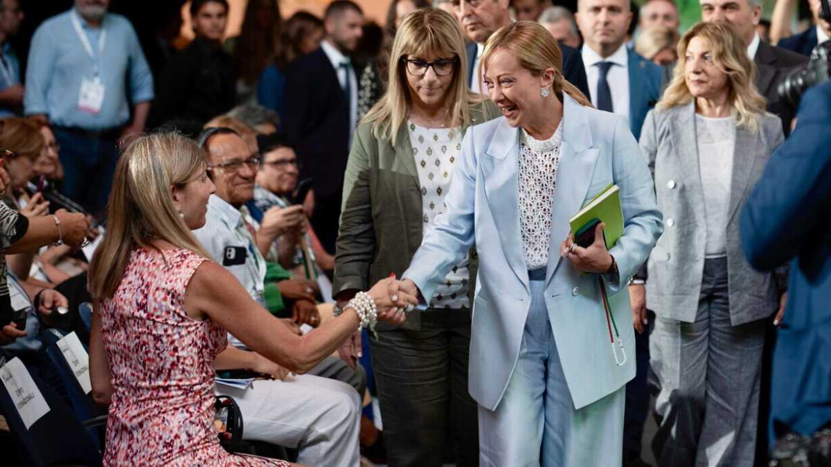 Immagine di Meloni si prende la Cisl mentre i riformisti del Pd sbuffano