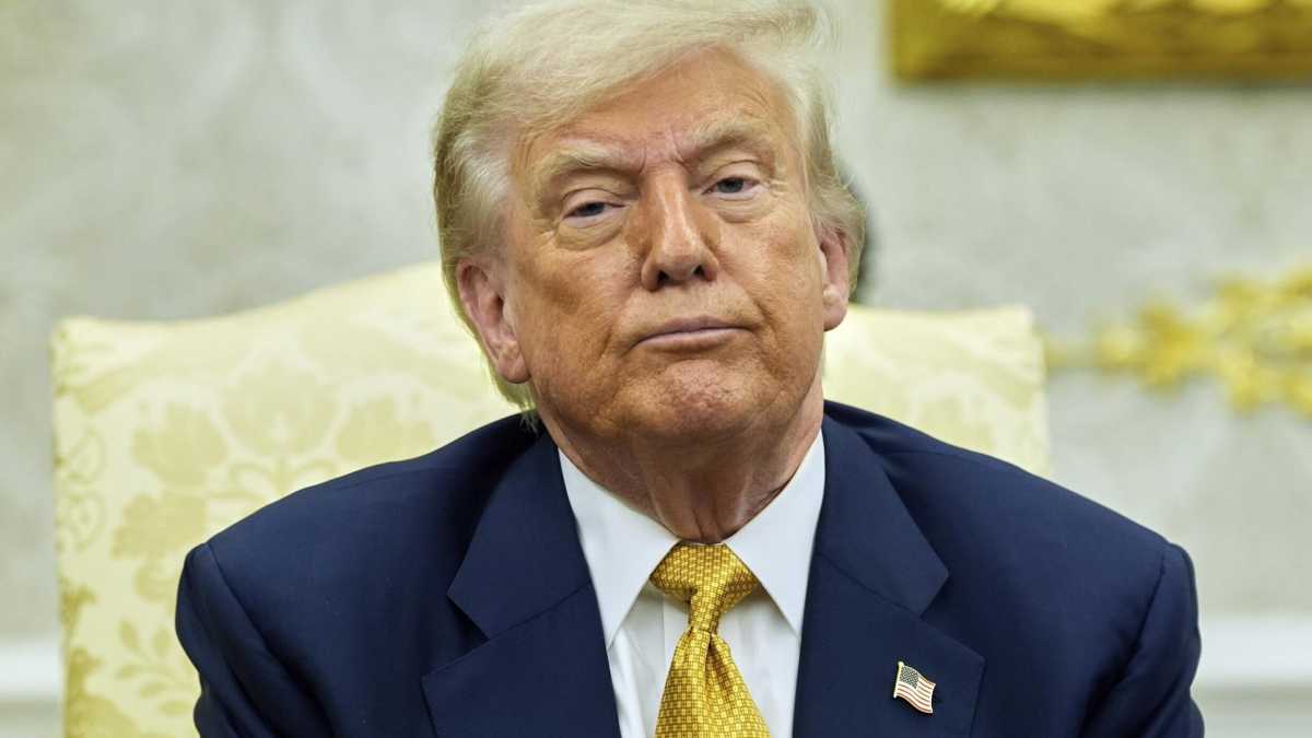Immagine di Trump sfuria con il Wsj, poi dà un contentino ai Maga su Epstein