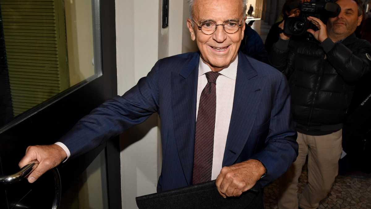 Immagine di La voce del ricco, il povero del Vangelo e la nuvolaglia milanese