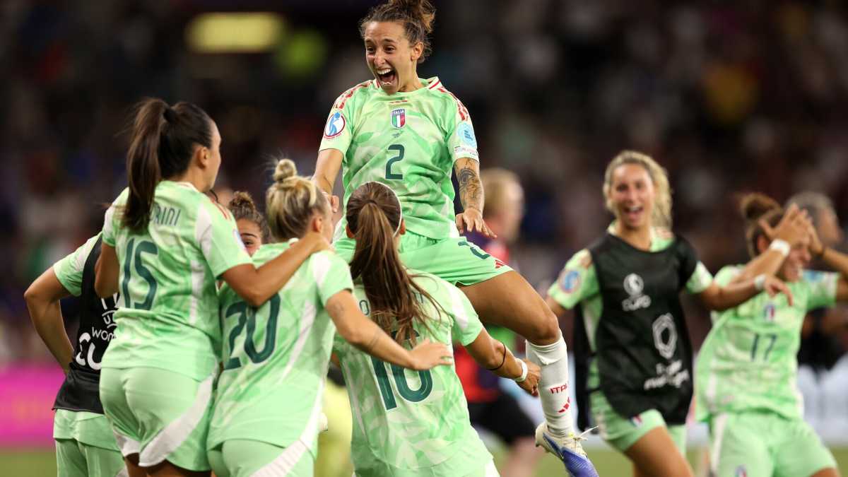 Immagine di Le ragazze azzurre continuano a incantare il mondo