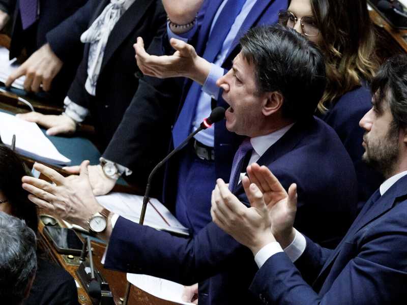 “Due milioni di case all’asta!”. Conte e l’allarme mutui che non esisteva