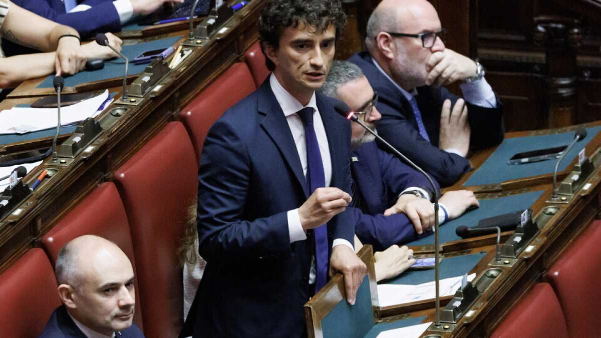 Immagine di Bignami (FdI): "Calenda con il centrodestra? E' un leader con cui ci si può confrontare"