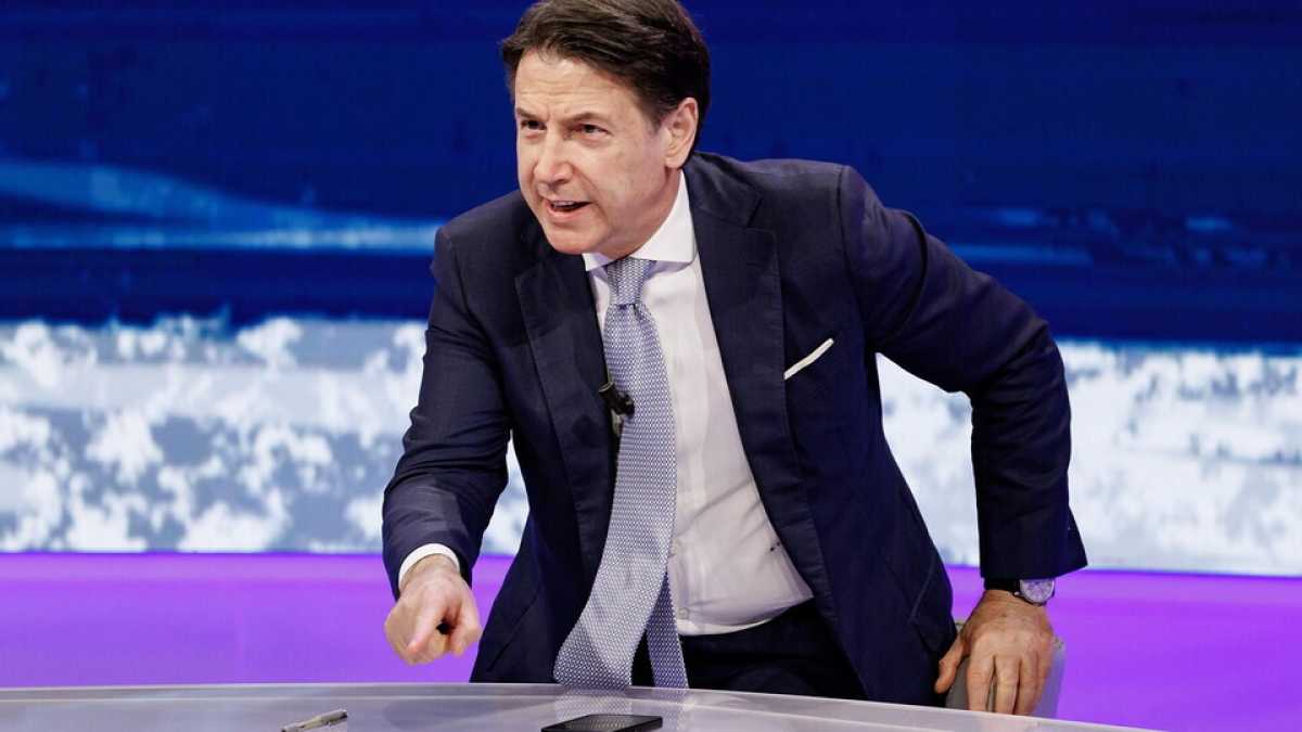 Immagine di Conte vuole "assolvere" Ricci. Il Pd aspetta, lo prega, e spera