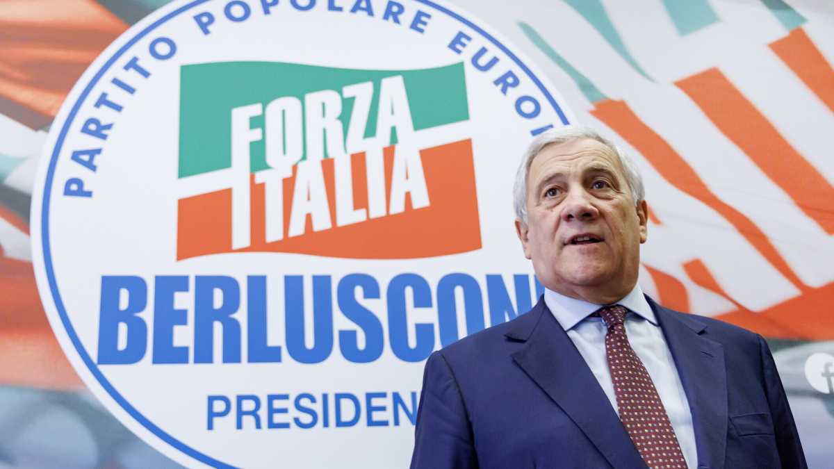 Immagine di Tajani difende von der Leyen ma sa che i dazi sono un problema. Il piano per le imprese