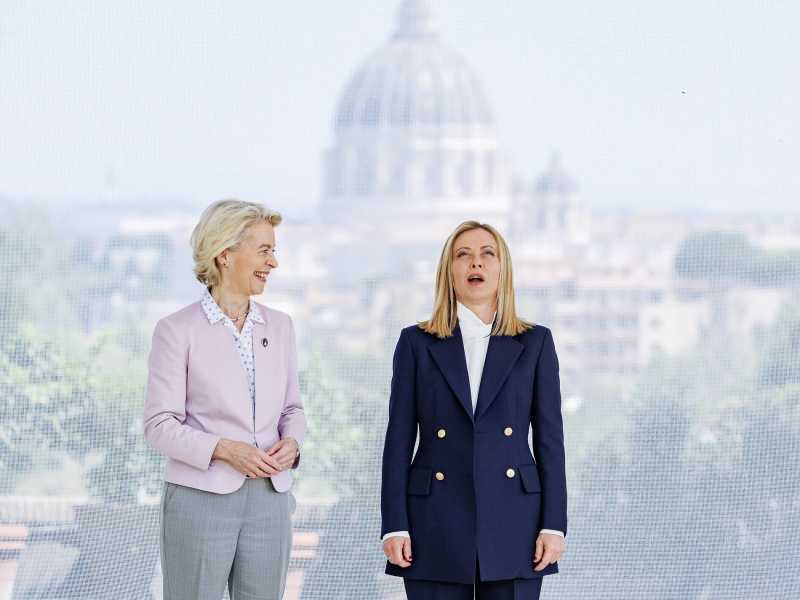 Dazi, Meloni a von der Leyen: "Dalla Ue aiuti alle imprese senza toccare il Pnrr". E cerca l'asse con Merz