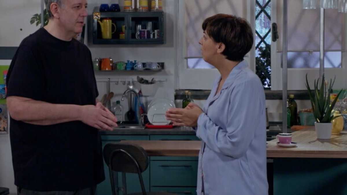 Immagine di Un posto al sole fa sorgere il dubbio: ma sono tutte così le famiglie napoletane?