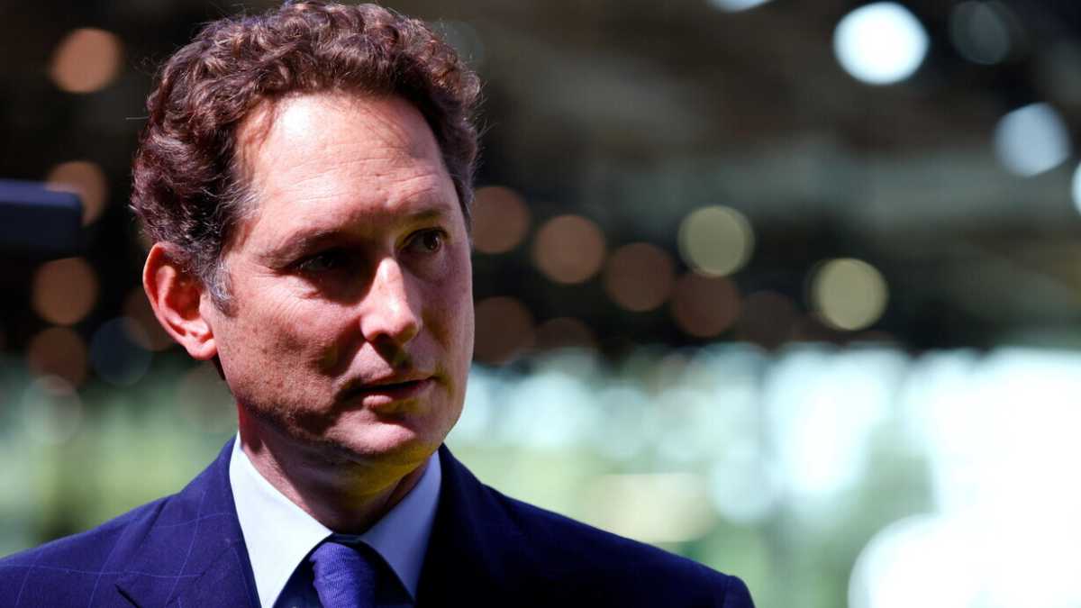 Immagine di Cosa cambia nell’automotive se Elkann vende anche Iveco