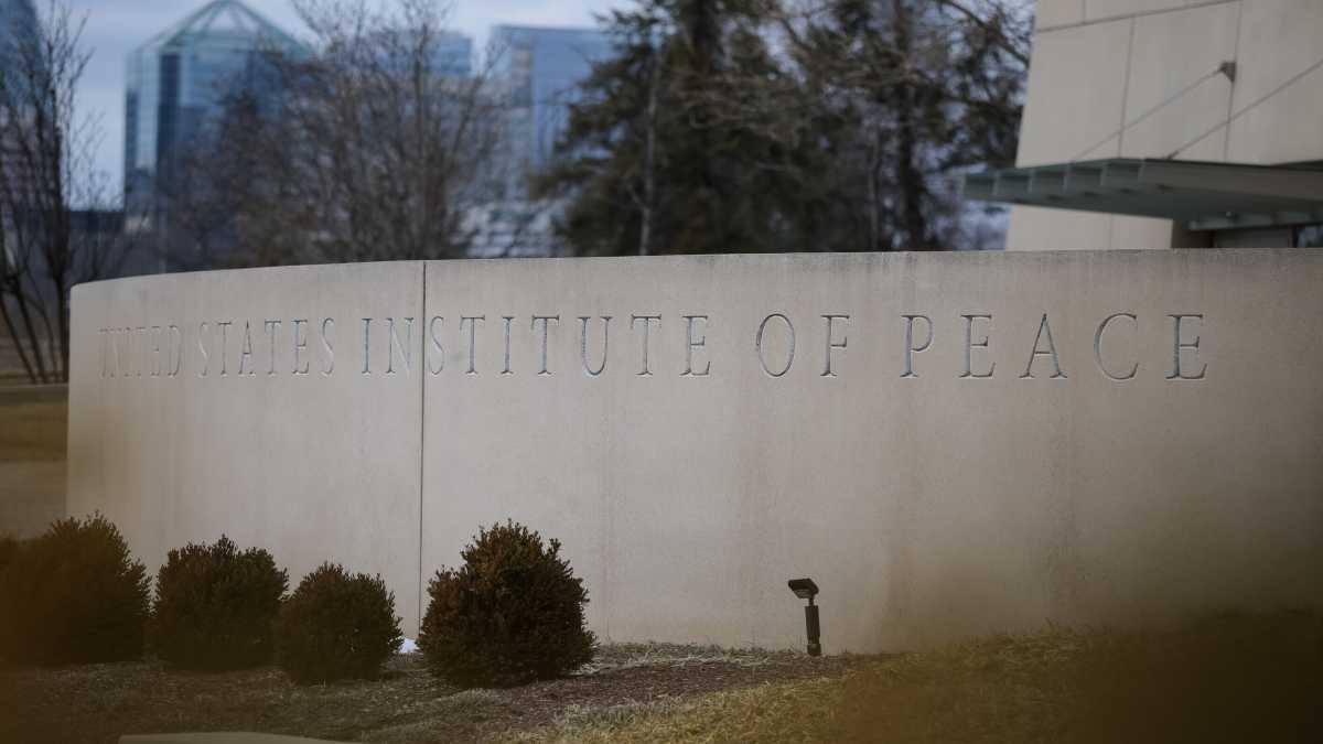 Immagine di La nomina di Beattie all’istituto per la Pace è l’ennesima follia pericolosa di Trump
