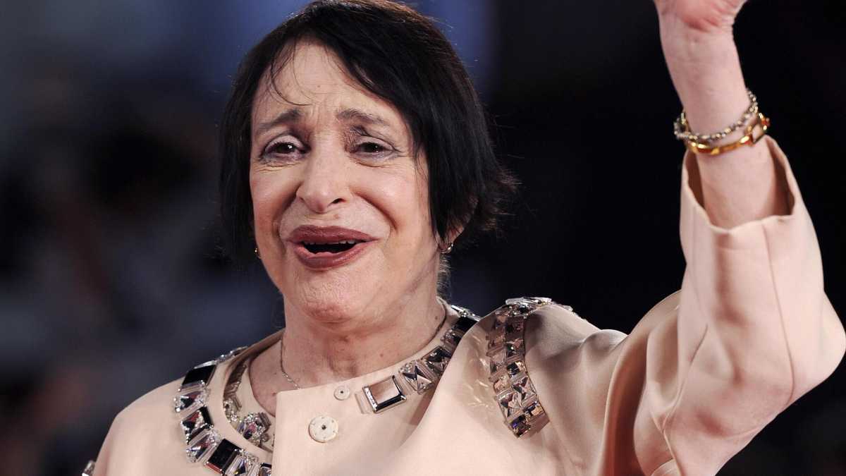 Immagine di Adriana Asti e una voce di stoffa pregiata