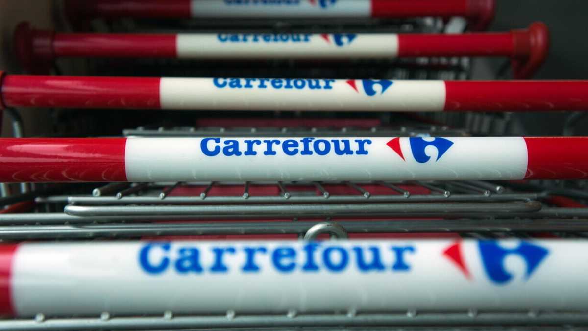 Immagine di Oltre Carrefour. La grande abbuffata di NewPrinces