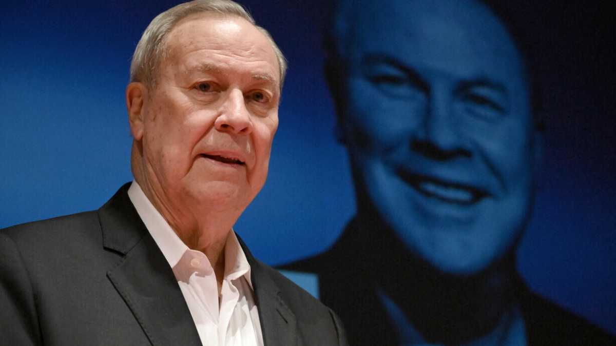 Immagine di È morto Robert Wilson. Il teatro come opera d’arte totale. Bob, l’americano che amava Milano e Spoleto