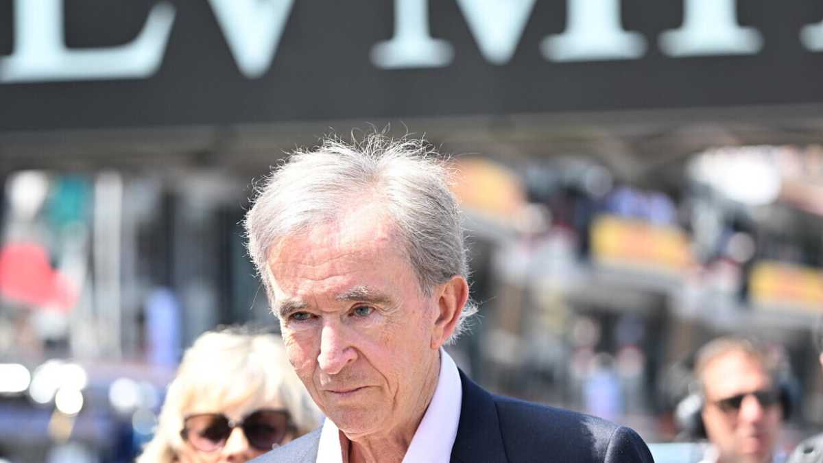 Immagine di Bernard Arnault difende l’intesa sui dazi