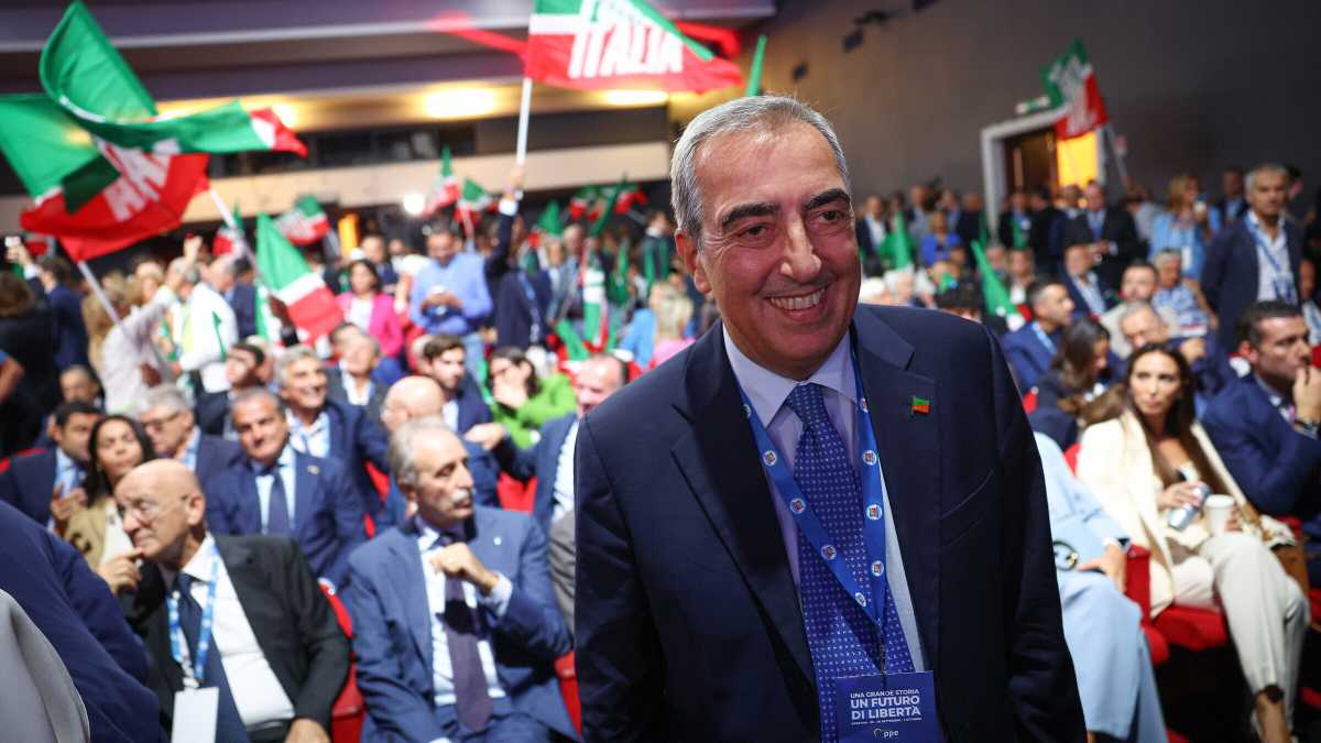 Immagine di Gasparri: “Un Berlusconi candidato? Magari!