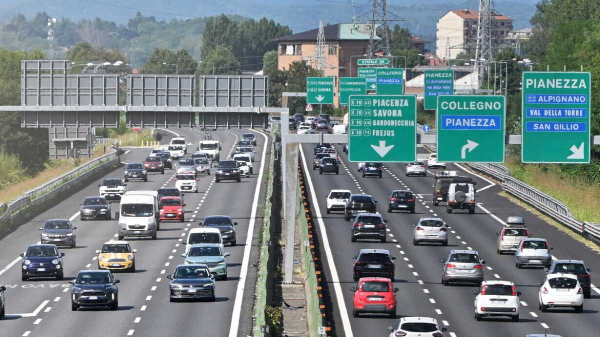 Immagine di L’unica vera emergenza estiva è trovare qualcosa da raccontare