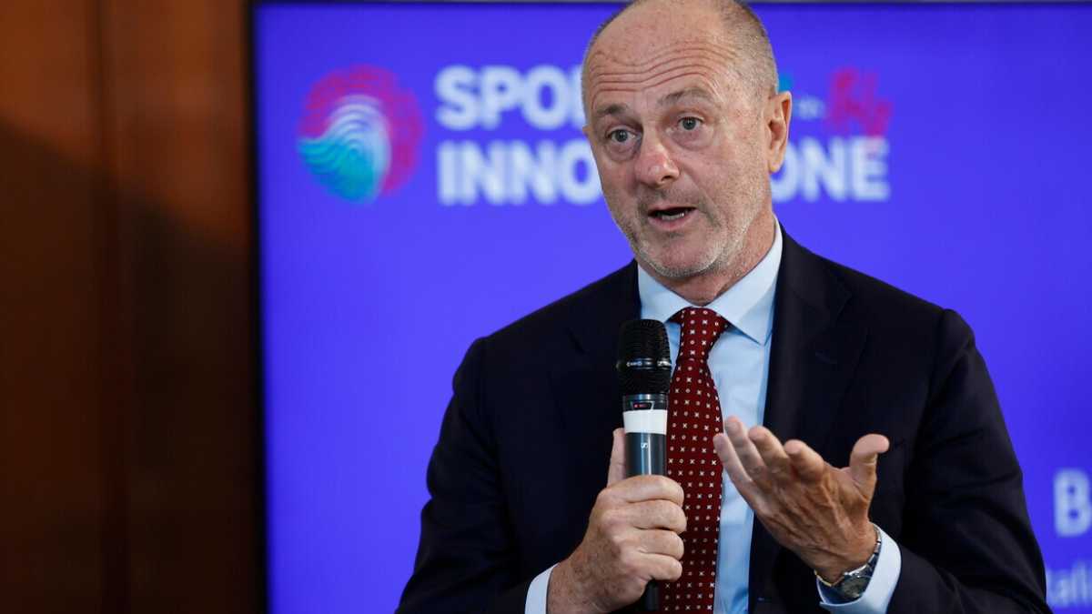 Immagine di Lo sport come affare di stato. I forti appetiti della politica