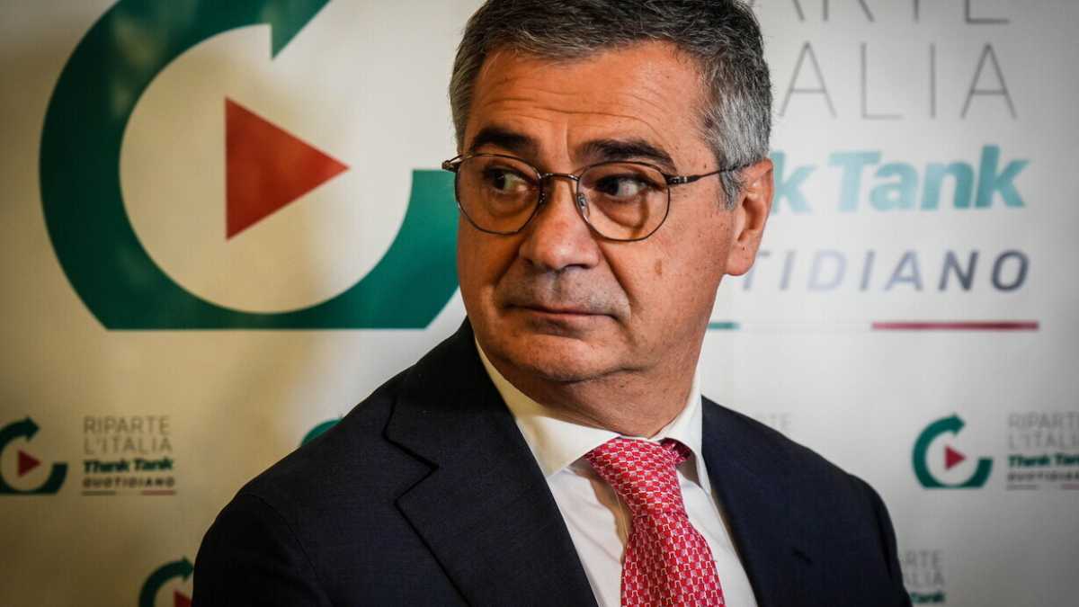 Immagine di Oltre il San Carlo. Con Giosy Romano Lega e FI sognano De Luca a destra in Campania