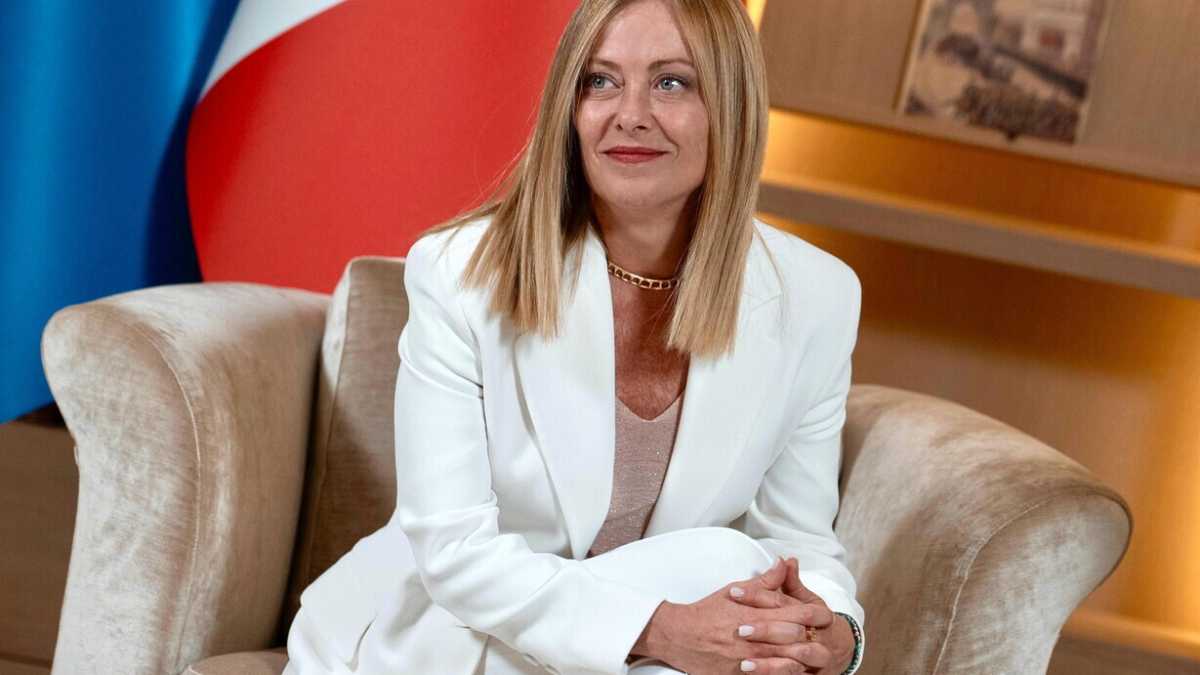 Immagine di Prima delle ferie Meloni attacca i pm: "Disegno per frenarmi perché c'è la riforma". E parte per la Grecia