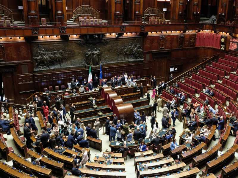 Salvare la politica dal ricatto mediatico-giudiziario. Se non ora quando?