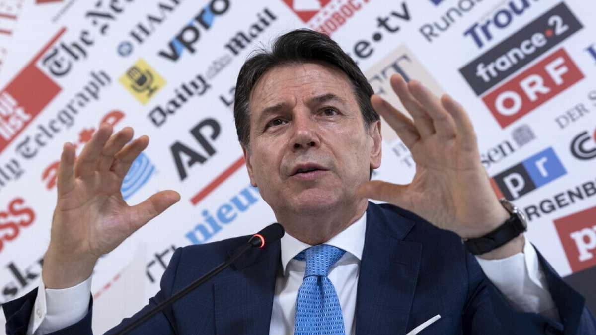 Immagine di Reddito regionale. Toscana, Campania e Calabria: il M5S torna ad accarezzare l’idea del sussidio
