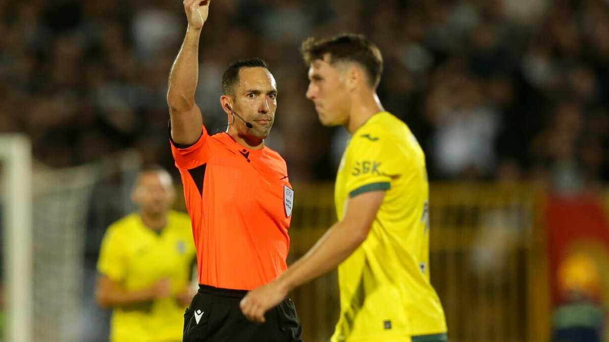 Immagine di Perché l’arbitro parlante resterà cornuto