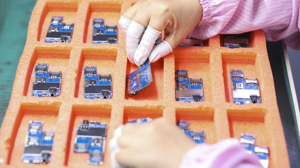 Immagine di Cosa rischia un’Europa incapace di reagire alla mossa di Trump sui microchip. Intervista