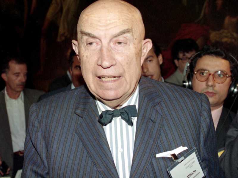 <span style="color: rgb(76, 76, 76); font-size: 11px; background-color: rgb(231, 231, 231);">Gianfranco Miglio (foto ANSA)</span>