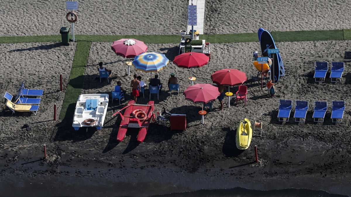 Immagine di Mai così tanti italiani in vacanza. Spiagge vuote? Sono cambiate le mete