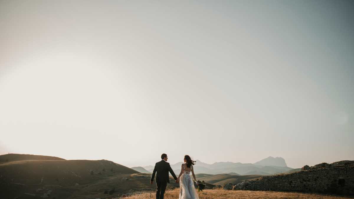 Immagine di Il matrimonio è ufficialmente diventato il culmine della vita esibizionistica che conduciamo