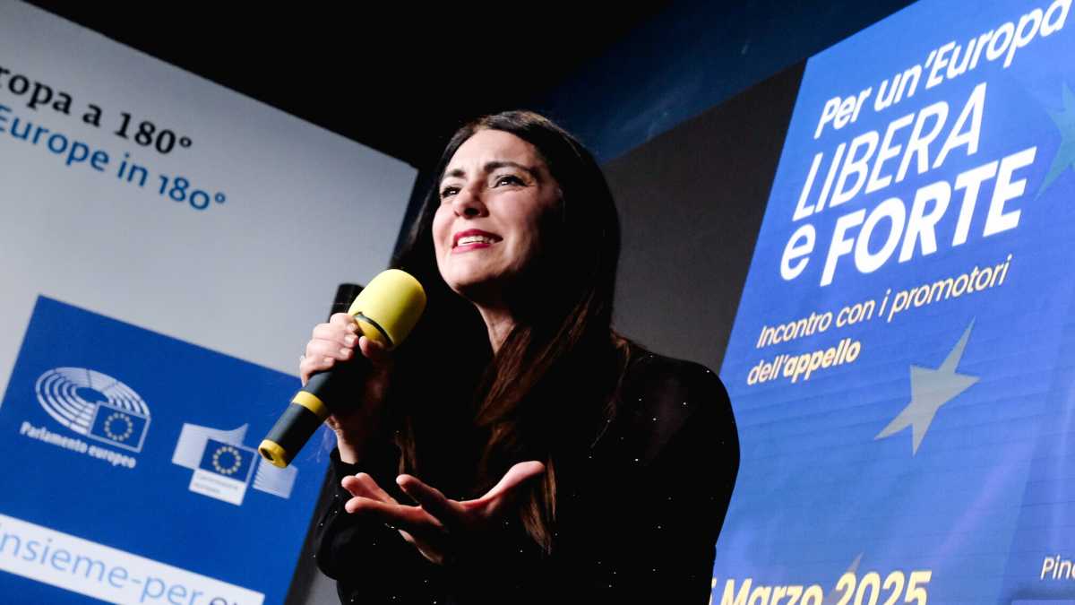 Immagine di Picierno (Pd): “Il vertice Trump-Putin? Fa bene Meloni ad agganciarsi al gruppo dei volenterosi pro Kyiv”