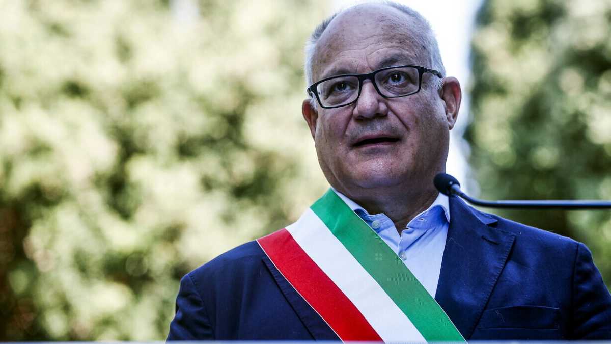 Immagine di Roberto Gualtieri e il suo approccio ai problemi
