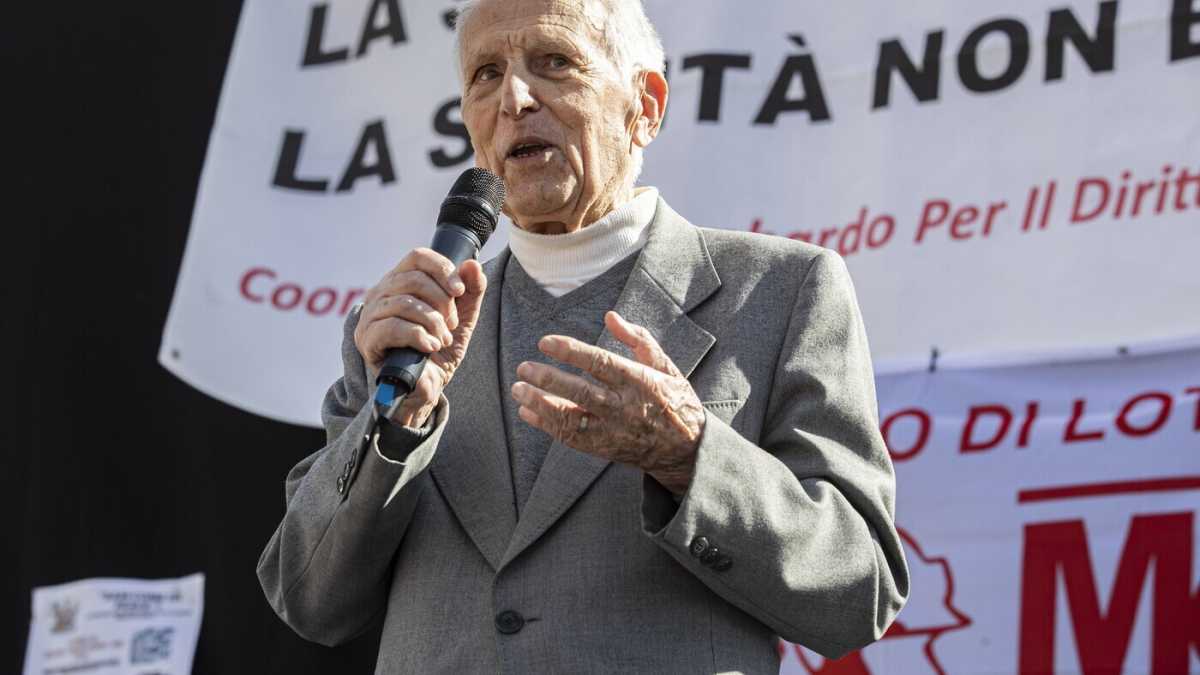 Immagine di Garattini: "Il ministro Schillaci reagisca contro le nomine della Commissione vaccini. E' un insulto ai morti Covid"