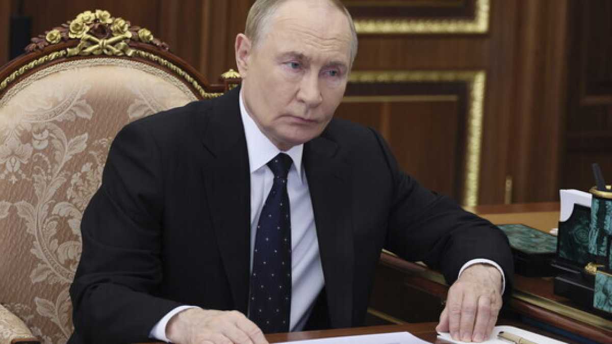 Immagine di Putin è pronto per l'Alaska, ma sull'Ucraina non cambia idea